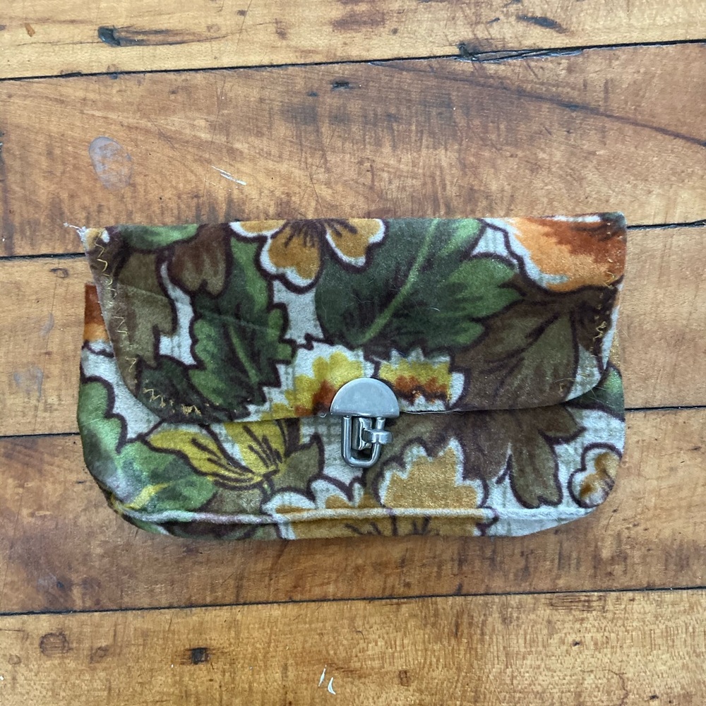 Adorable Vintage Velvet Wallet